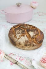„Französisches Landbrot mit gesalzener Butter aus der Cocotte!“ [Göttlich knusprig]