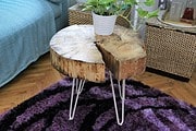 DIY Tischchen aus einer Holzscheibe