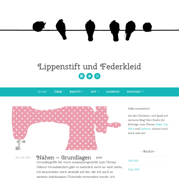 Lippenstift und Federkleid Lippenstift und Federkleid