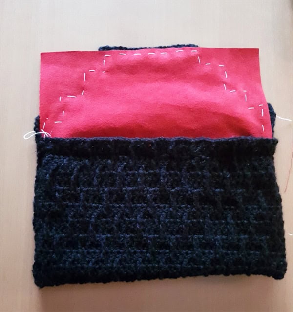 Häkelclutch mit samtweichem Futter