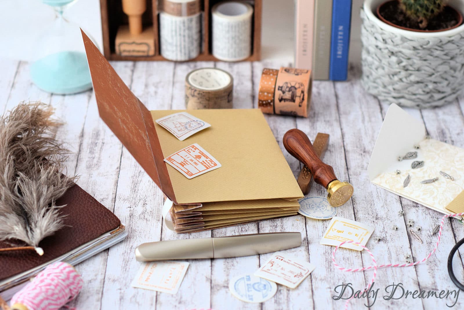 Scrapbooking-Idee – Erinnerungsbuch aus Briefumschlägen