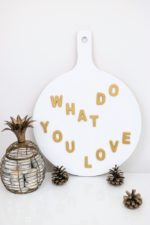 Gold-Buchstaben Schild aus „Naturliebe“ – Buchinspiration