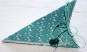 DIY: Dreiecksschachtel/ Geschenkschachtel/ Gutscheinbox