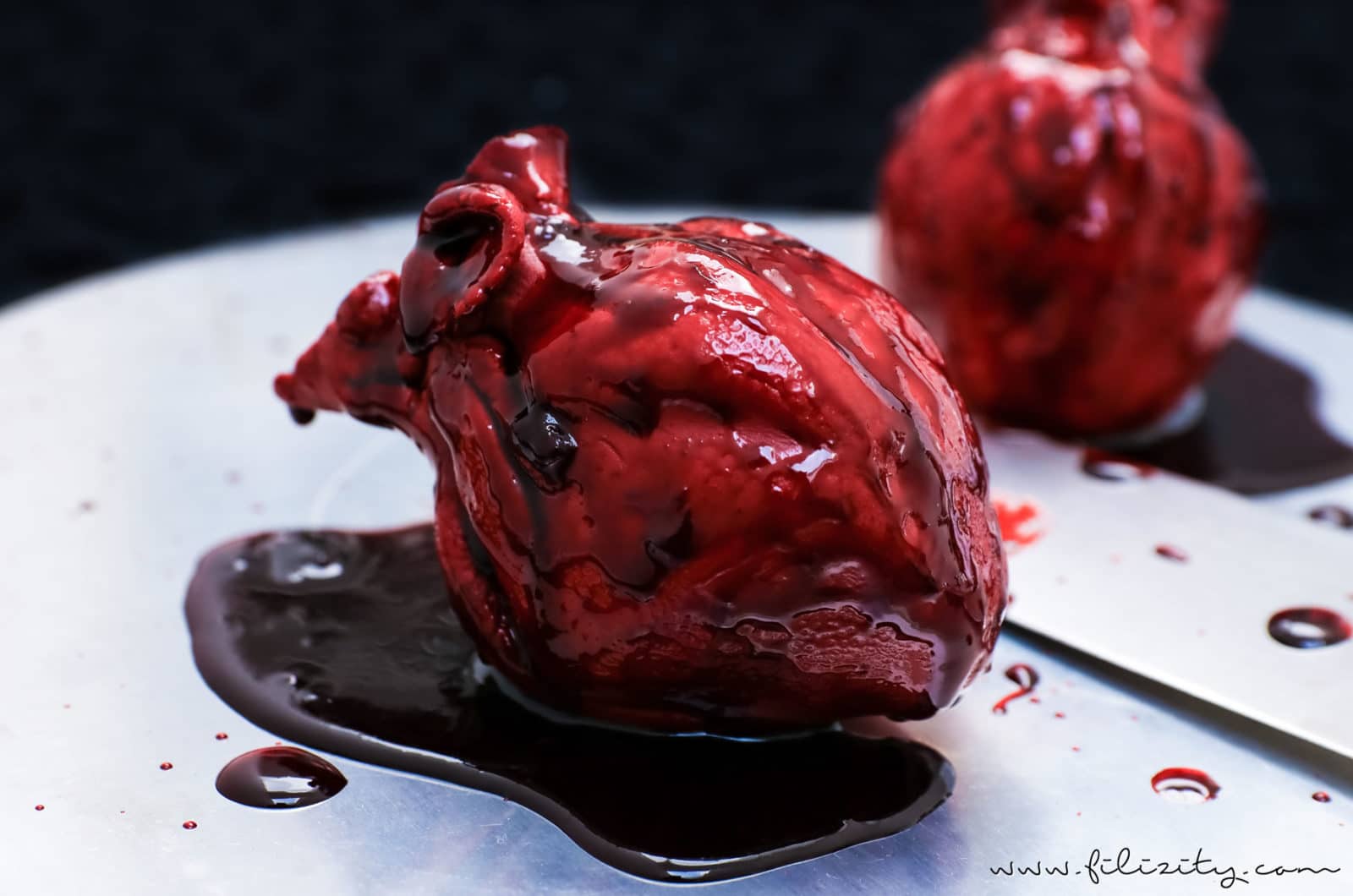 Halloween Nachspeise: Blutende Herzen