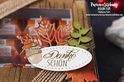 Herbstliche Verpackung mit der Pizzaschachtel & Küsschen