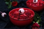 Halloween Vorspeise: Roter Kartoffelsalat mit Radieschen-Augäpfeln