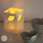 Windlicht mit Herbstblättern [Plotter-Freebie]