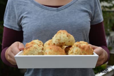 Quark-Brötchen mit Röstzwiebeln