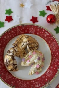 Goldige Glückskekse aus der Weihnachtsbäckerei