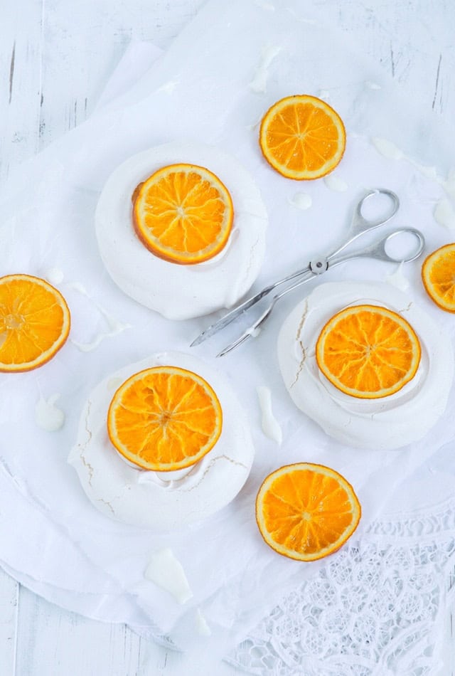„Pavlova mit Earl-Grey-Mascarpone und kandierten Orangen!“