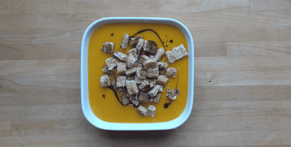 Rezept: Kürbiscremesuppe mit Croutons für 11 Punkte