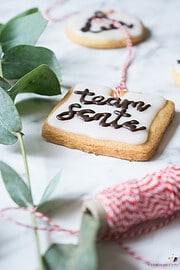 Butterplätzchen Lettering | Rezept für lustige Weihnachtsplätzchen mit Lettering Vorlage