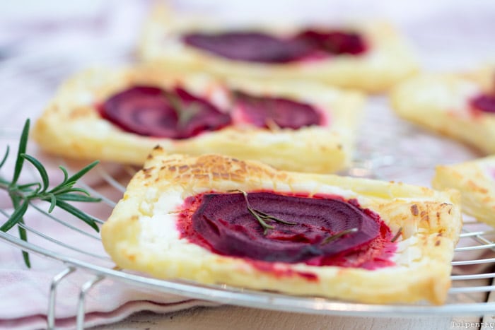 Blätterteig mit Ziegenkäse und Roter Bete
