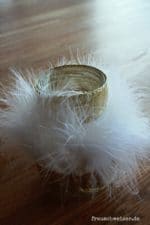 10 min DIY: Windlicht im Federkleid