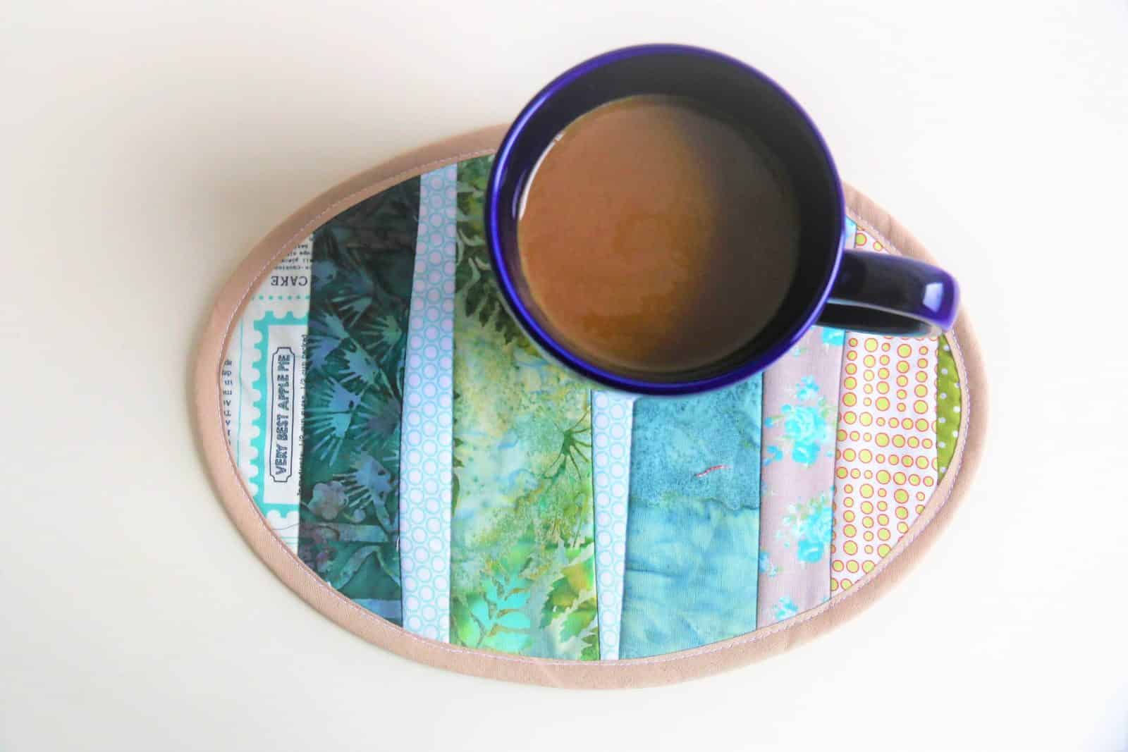 Schnittmuster: Ovalen Mug Rug nähen