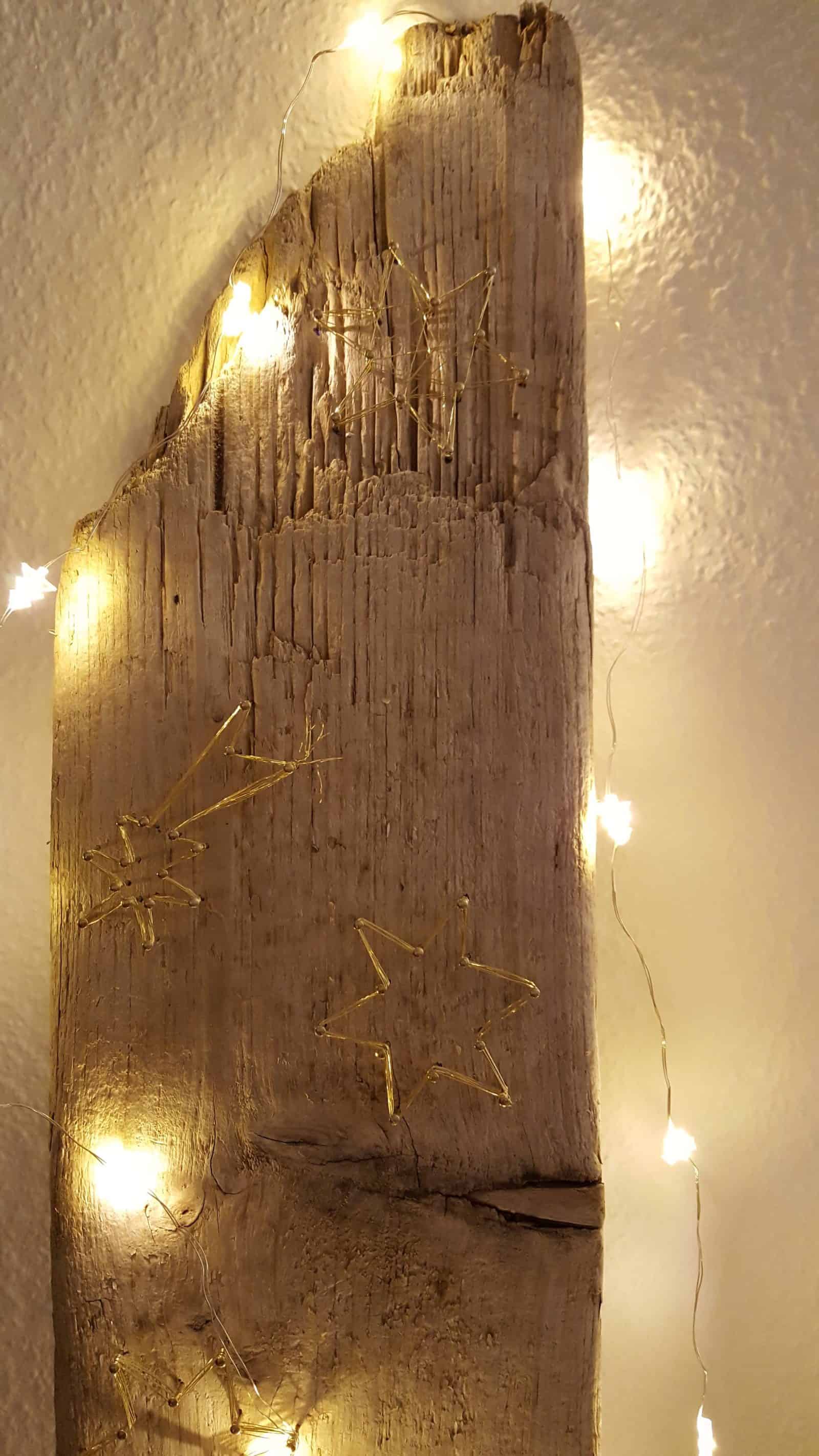 Weihnachtsdeko aus Holz und Draht