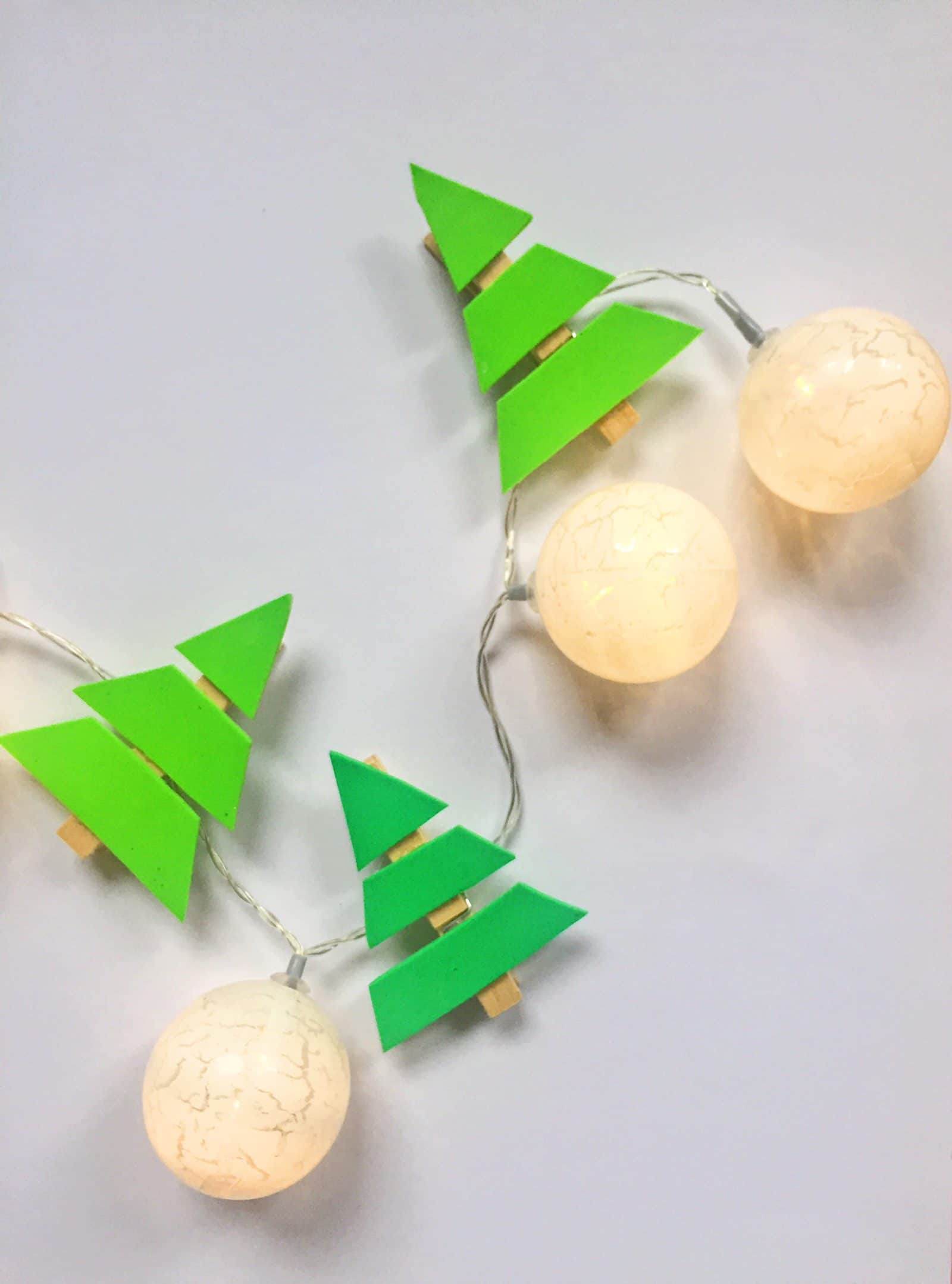 Lichterkette mit Tannenbäumen selber machen