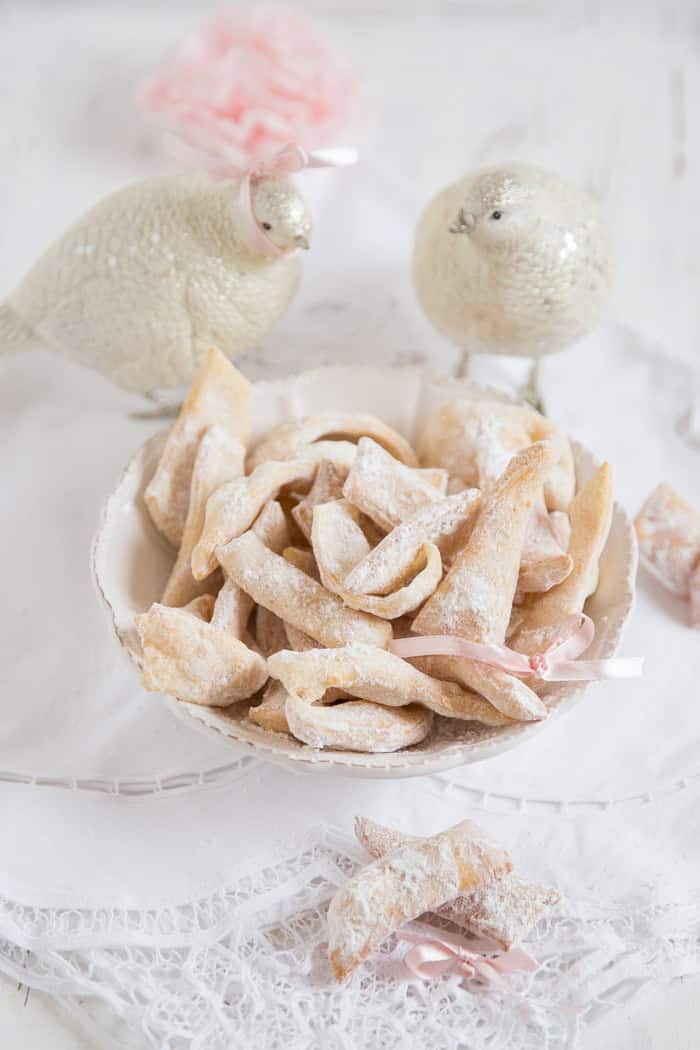 „Chiacchiere oder eine kleine Plauderei“ [Karneval-Snack]