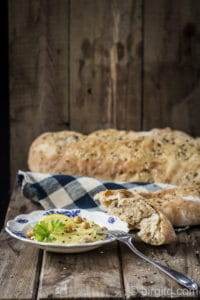 Fladenbrot mit Weizen-Ruchmehl & Kürbis-Hummus [Birgit D]
