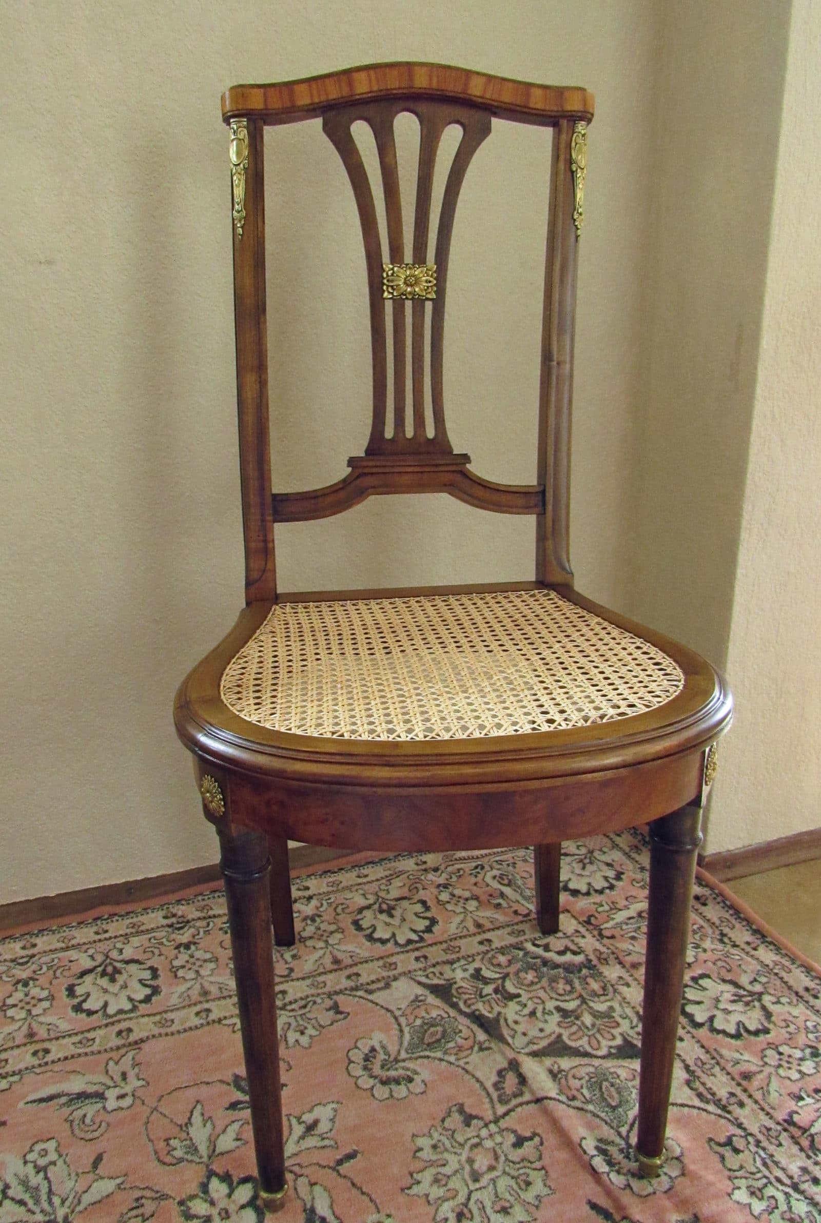 Restauration eines Stuhls