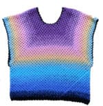 Bunte Bluse gehäkelt mit den Granny Muster.