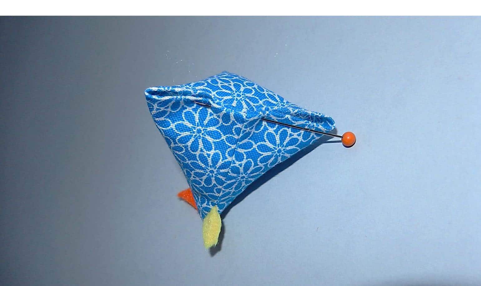 Mini Huhn für die Osterdekoration nähen – einfaches Tutorial für Anfänger
