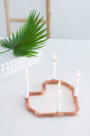 DIY Kerzenständer aus Kupfer in Herzform