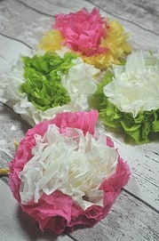 Papierblumen basteln mit Schritt für Schritt Anleitung