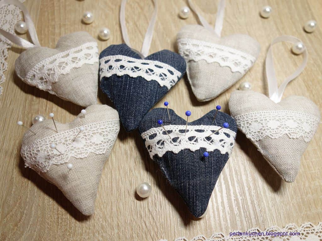 DIY – Dekoherzen nähen aus Stoffresten