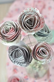Papierblumen – Süße Idee aus Papierresten