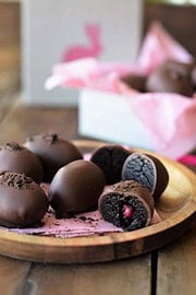 Die legendären OREO-Pralinen aus 3 Zutaten – zu Ostern in Ei-Form