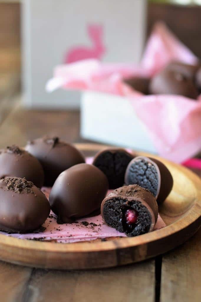 Die legendären OREO-Pralinen aus 3 Zutaten – zu Ostern in Ei-Form