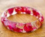 DIY – Armreifen mit echten Blüten