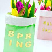 Frühlingsdeko aus einfachen Papiertüten selber machen