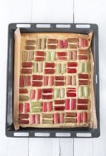 Einfacher Rhabarberkuchen vom Blech