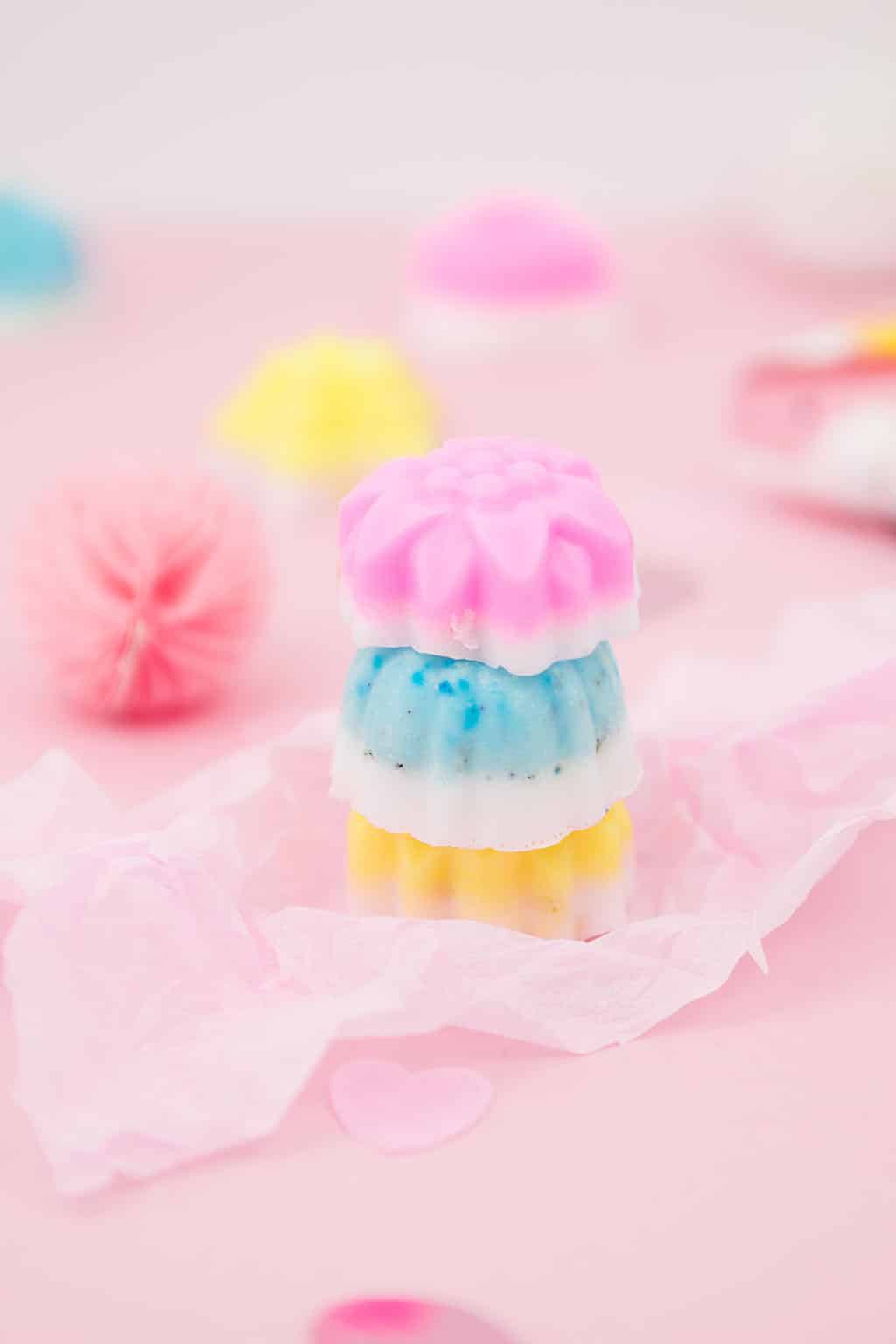 DIY Rosenseife mit Geschenkverpackung