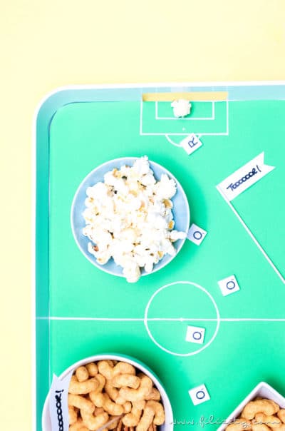 DIY Fußballfeld-Tablett für die WM Party