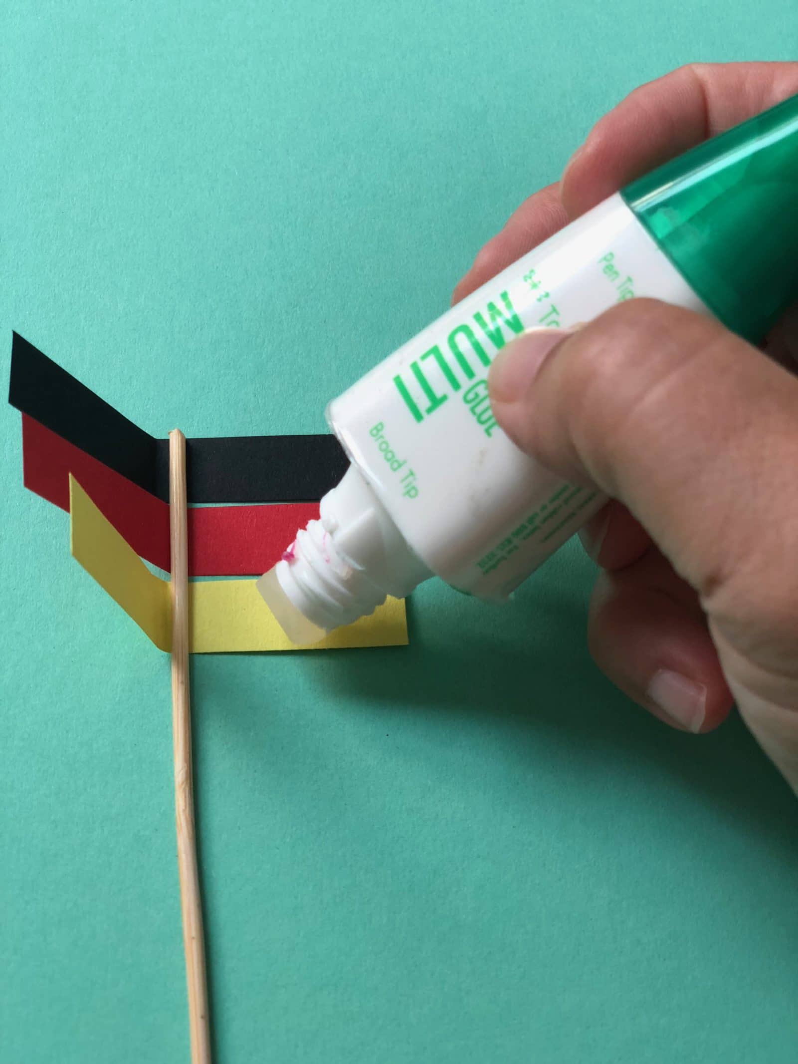 Deutschland Deko Fahnen zur Fußball WM Selber machen