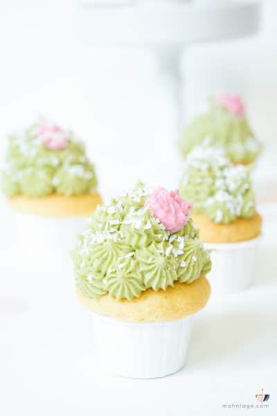 Kaktus Cupcakes mit Matcha Frosting backen + Videotutorial