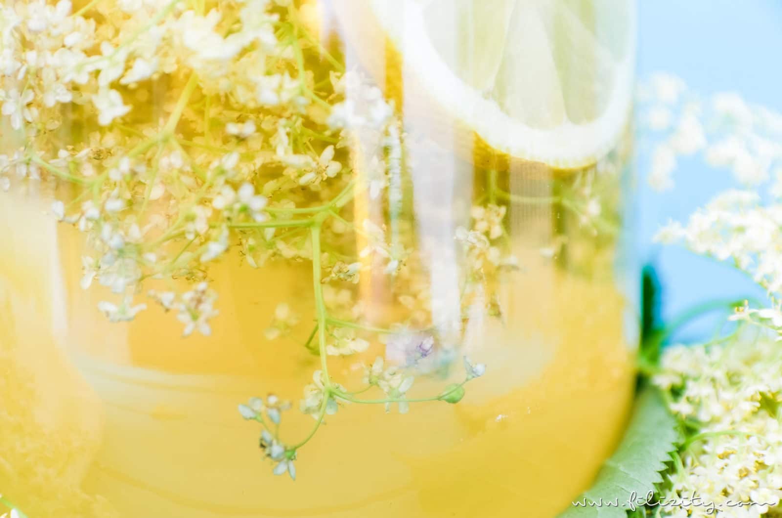 Holunderblütensirup