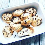 Leckere und einfache Rosinenbrötchen aus Hefeteig