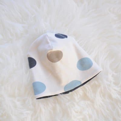 Baby-Beanie, beige-gepunktet - Größe 02 (39-42 cm) Baby-Beanie, beige-gepunktet - Größe 02 (39-42 cm)