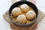 Marillenknödel mit Topfenteig