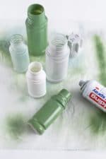Upcycling: Sommervasen aus alten Gewürzgläsern