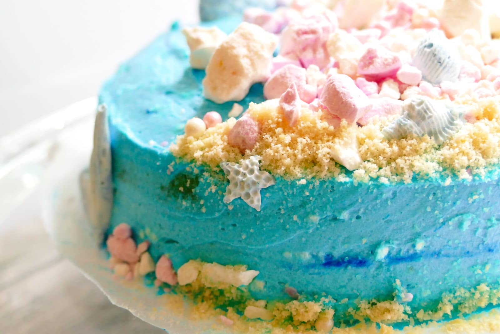„Nixe & Meer“ – Minitorte mit Mascarponecreme und Mandelbiskuit