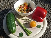 Sommerlicher Linsensalat rot-gelb-grün (Rasta Salad)