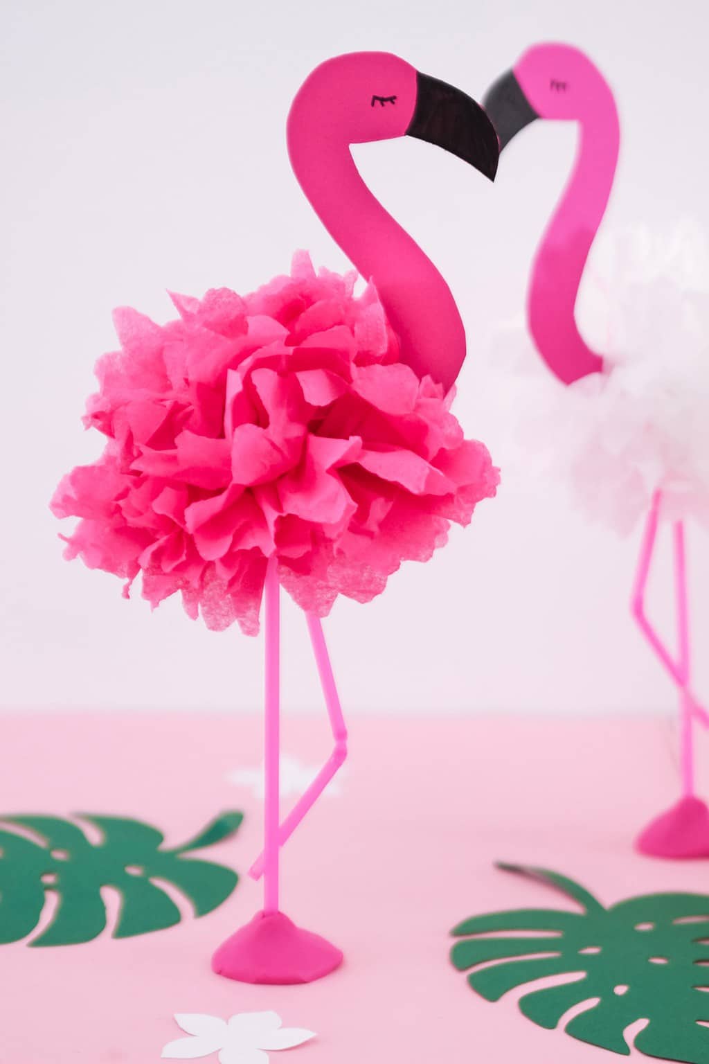 DIY Pompon Flamingos aus Servietten basteln