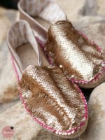 Espadrilles anpassen für einen hohen oder flachen Spann