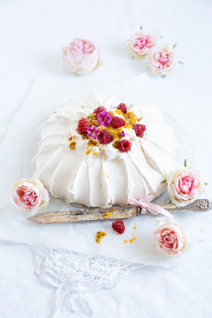 „PAVLOVA MIT PASSIONSFRUCHT- SO GÖTTLICH!“