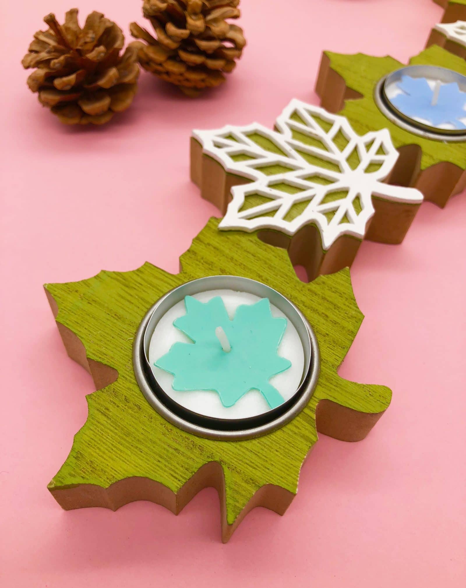 Herbstdeko selber machen – Teelicht mit Ahorn Blatt